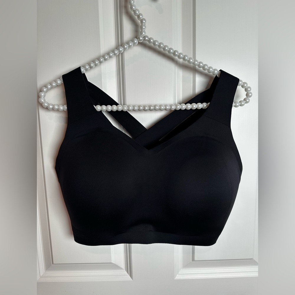 Lululemon Athletica Black Cross-Strap Bra